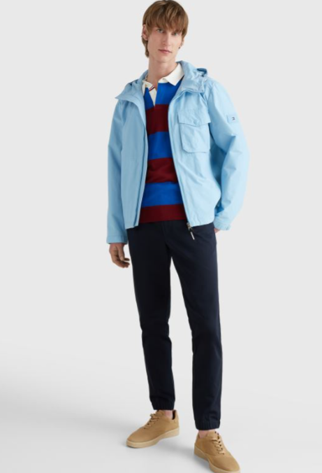 Vyjadrite svoj &scaron;t&yacute;l s ikonick&yacute;m oblečen&iacute;m a doplnkami Tommy Hilfiger